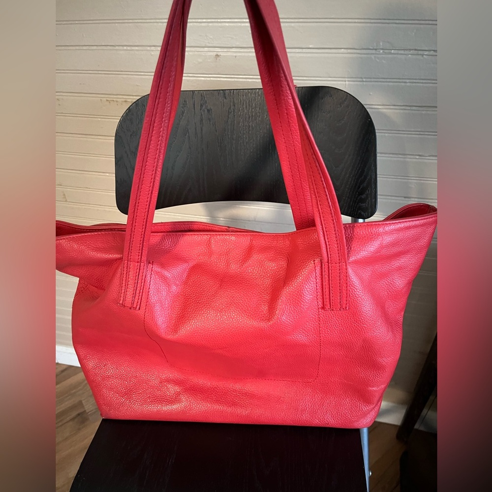 7 Chi Red Leather  Shoulder Bag Lots of Pockets